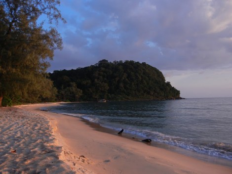 Our deserted island beach at Lazy Beach on Koh Run Smaloem