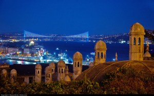 Istanbul at night. Pic by picture by Moyan Brenn on Flickr 