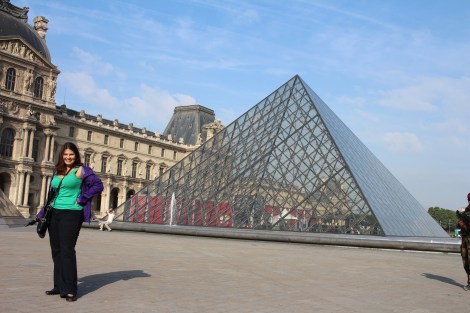 I wandered around a bit before it opened (at 9 which seems so late to me!) and had a friend from the hostel snap this pic before we joined the short line to get in