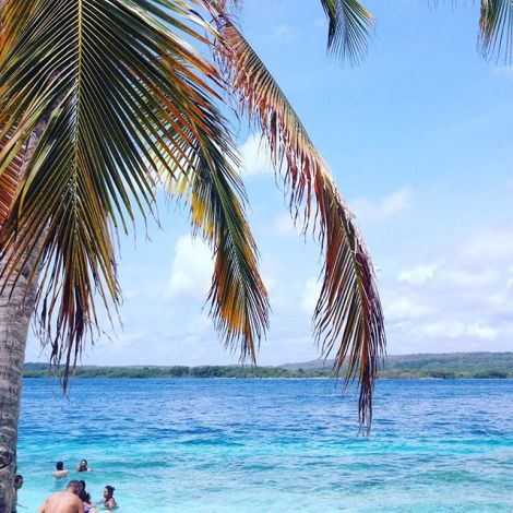 I took this pic at Cayo Sombrero a couple of weeks ago. My favorite beach! 