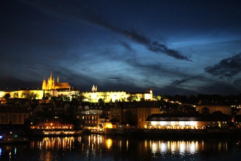 After the sun went down the Castle lights up!